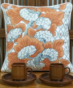 Country Collection Rusty Red Guelder Rose Cushion 30x30cm 7 Country Collection Rusty Red Guelder Rose Cushion 30x30cm
